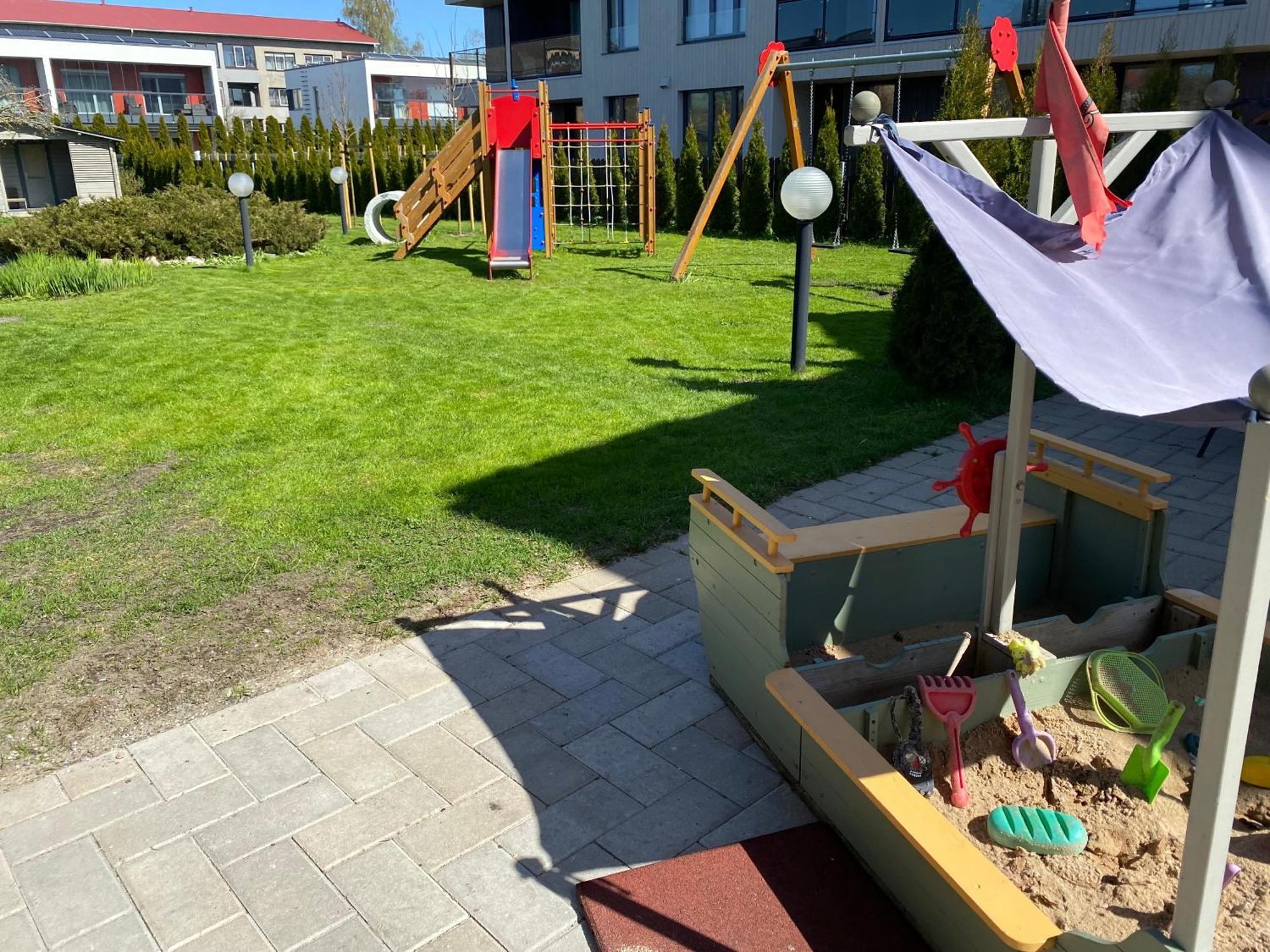 Apartamento Ranna Majutus Pärnu Exterior foto